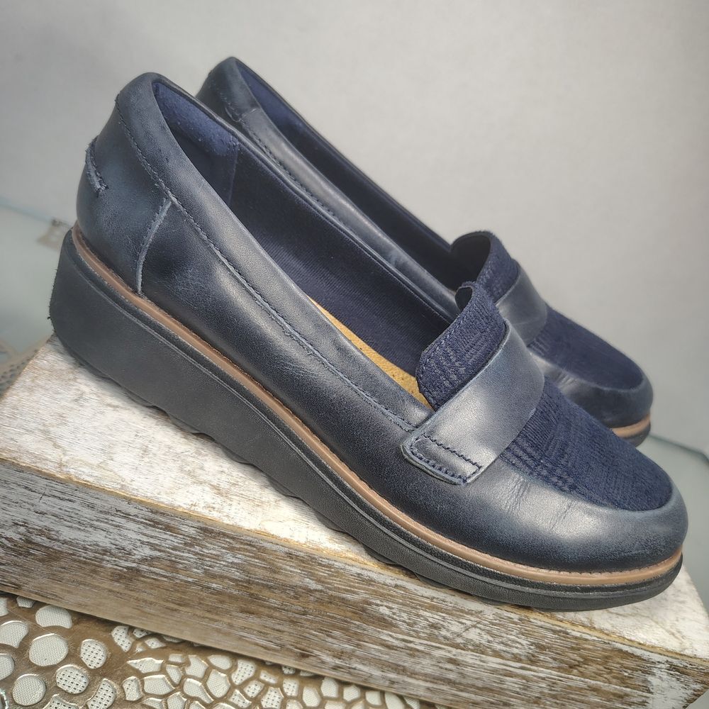 Clarks  Navy Loafers Size 7